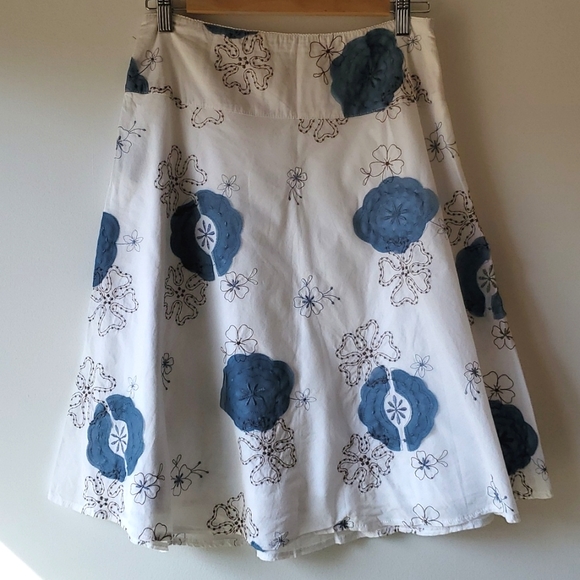 Cotton flower skirt - Picture 1 of 6